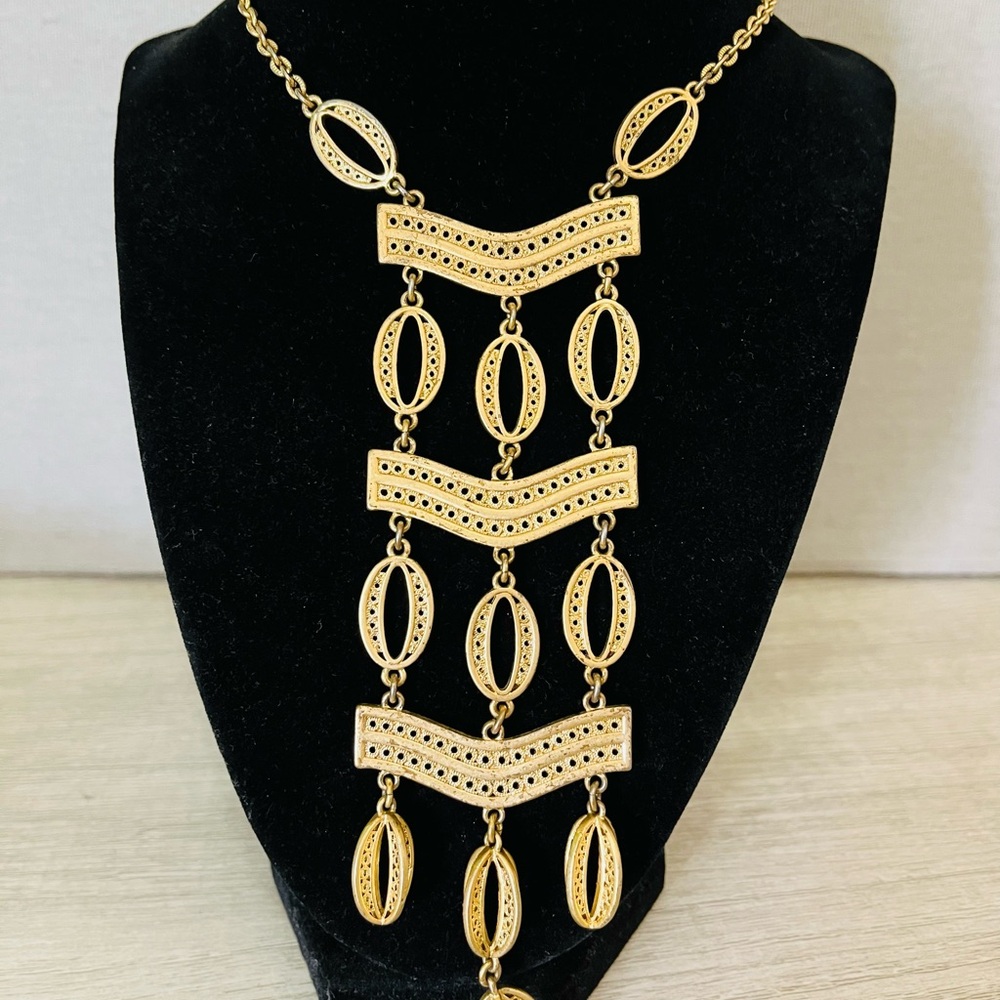 Stella & Dot Kimberly Necklace in Gold (2)